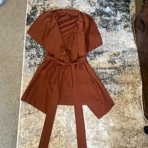 Brown sleeveless large collar cardigan never worn